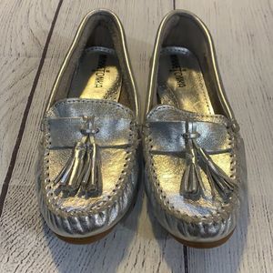 Minnetonka Shoes Womens Grace Moc Slip On Leather Tassels silver size 8